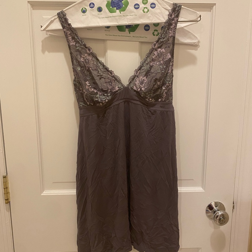 Cosabella NWOT nightie, nightgown, lace and jersey, s Large, gray, floral